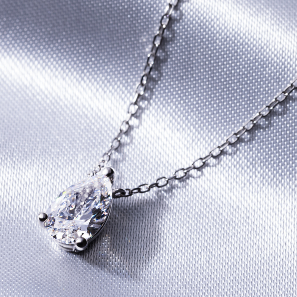 Pt950 Solitaire Pear-Shaped Pendant LAB-GROWN DIAMOND 1.0ct with Certificate Made in JAPAN - YUUKI JEWELLERY JAPAN