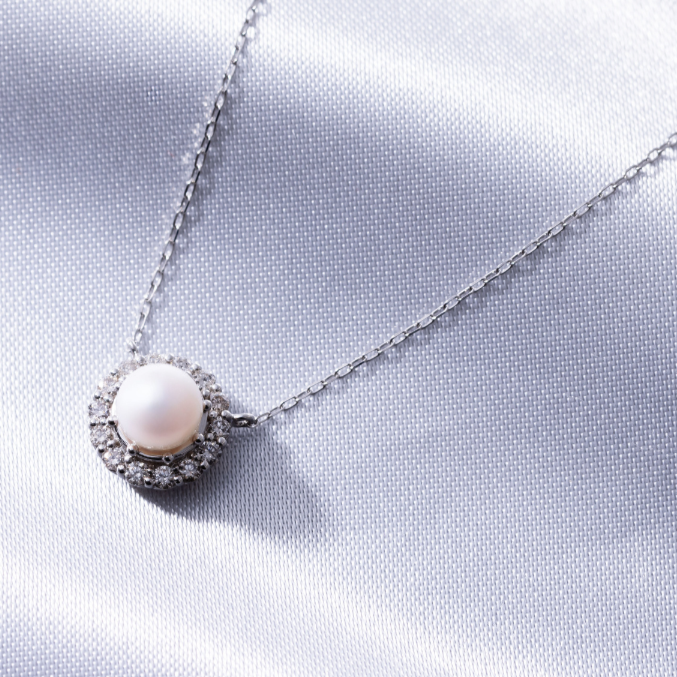 PT950 Akoya Pearl 5.5mm Natural Diamond 0.18ct Pendant Made in JAPAN - YUUKI JEWELLERY JAPAN