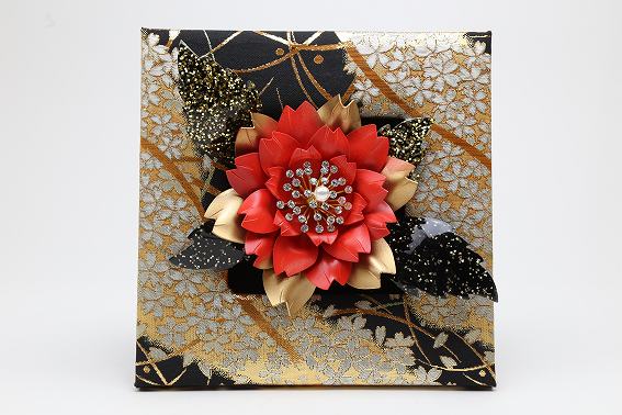 INORIKA Frame – Artisanal Handmade Frame with Artificial Flowers (Small: 25x25cm / 9.84x9.84 inches) – Made in Japan - Kurumira Shop