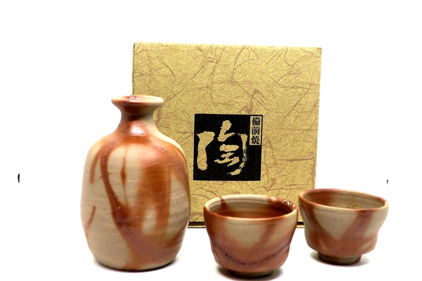 Japanese tokkuri sake bottle and two sake cups Bizen ware From Japan - The Japan Pride