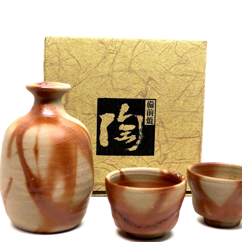 Japanese tokkuri sake bottle and two sake cups Bizen ware From Japan - The Japan Pride