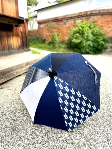 Denim parasol sunshade w/resin buttons Handmade by craftsmen from Japan - The Japan Pride